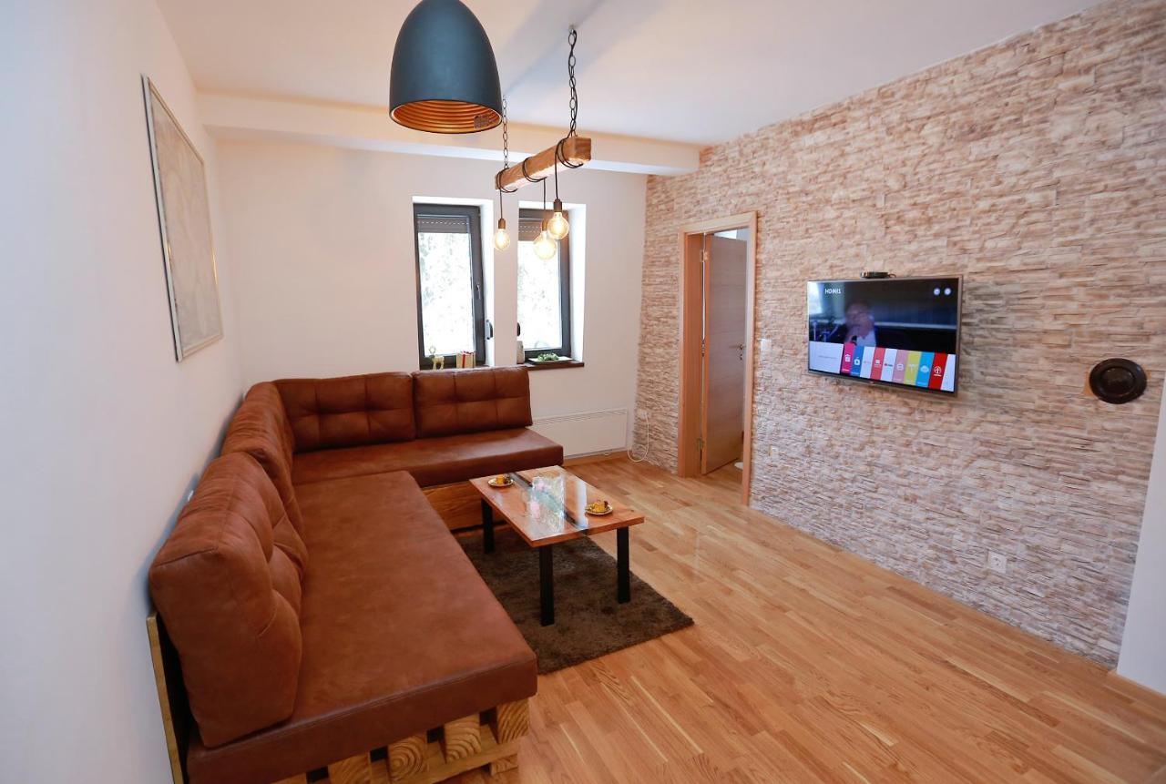Wood Apartmani - Vila Zimska Idila Jahorina Exterior photo